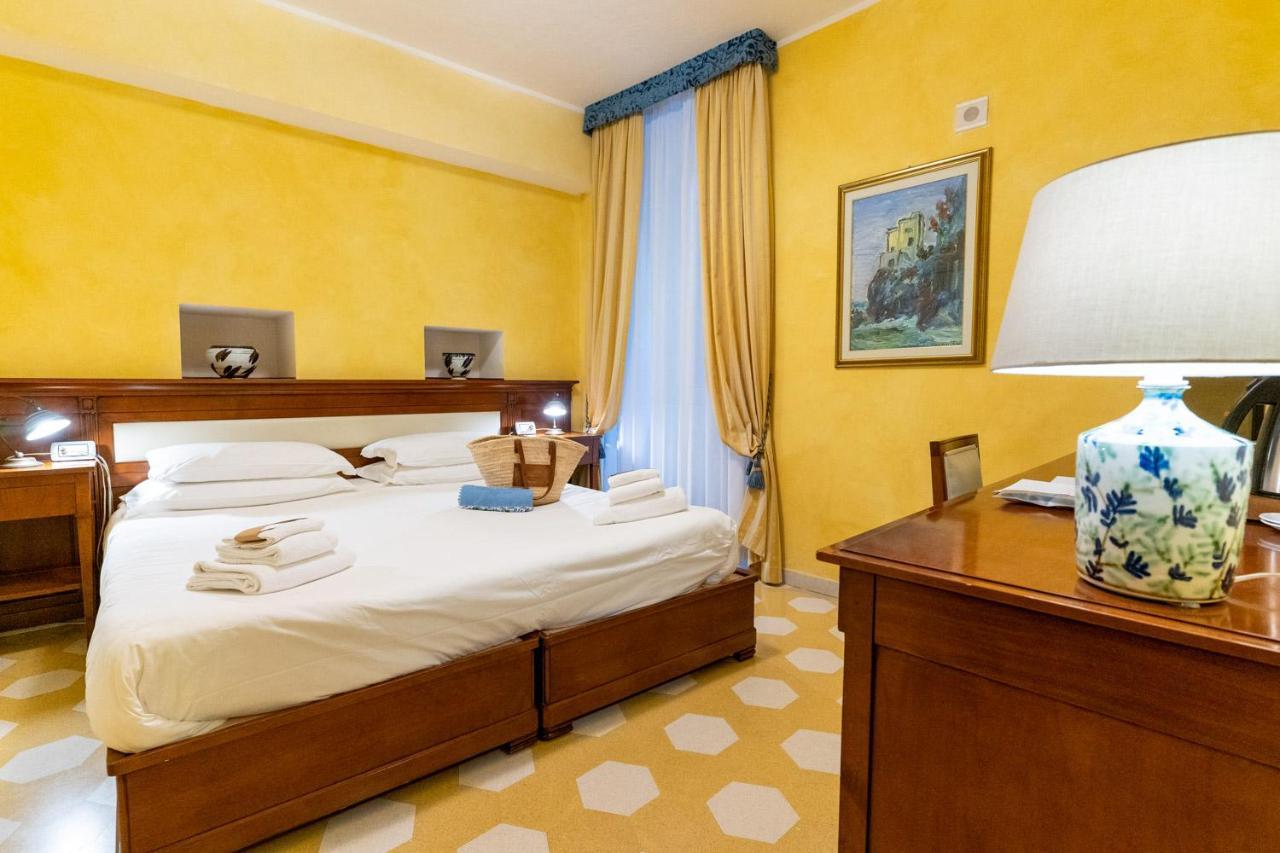 Locanda Il Maestrale مونتيروسّو ال ماري المظهر الخارجي الصورة